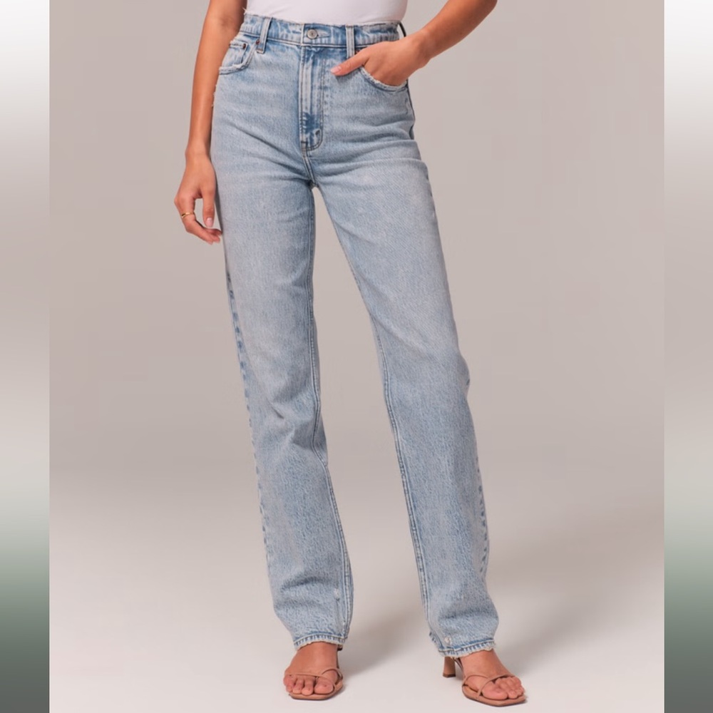 SOLD DONT BUY!!

&F Curve Love The Mom High Rise Jean - Picture 2 of 6